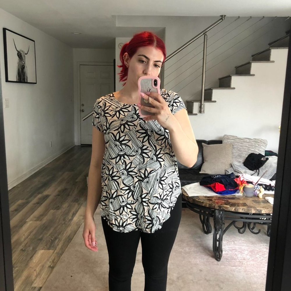 Alfani Patterned Stretchy T Shirt Size M/L